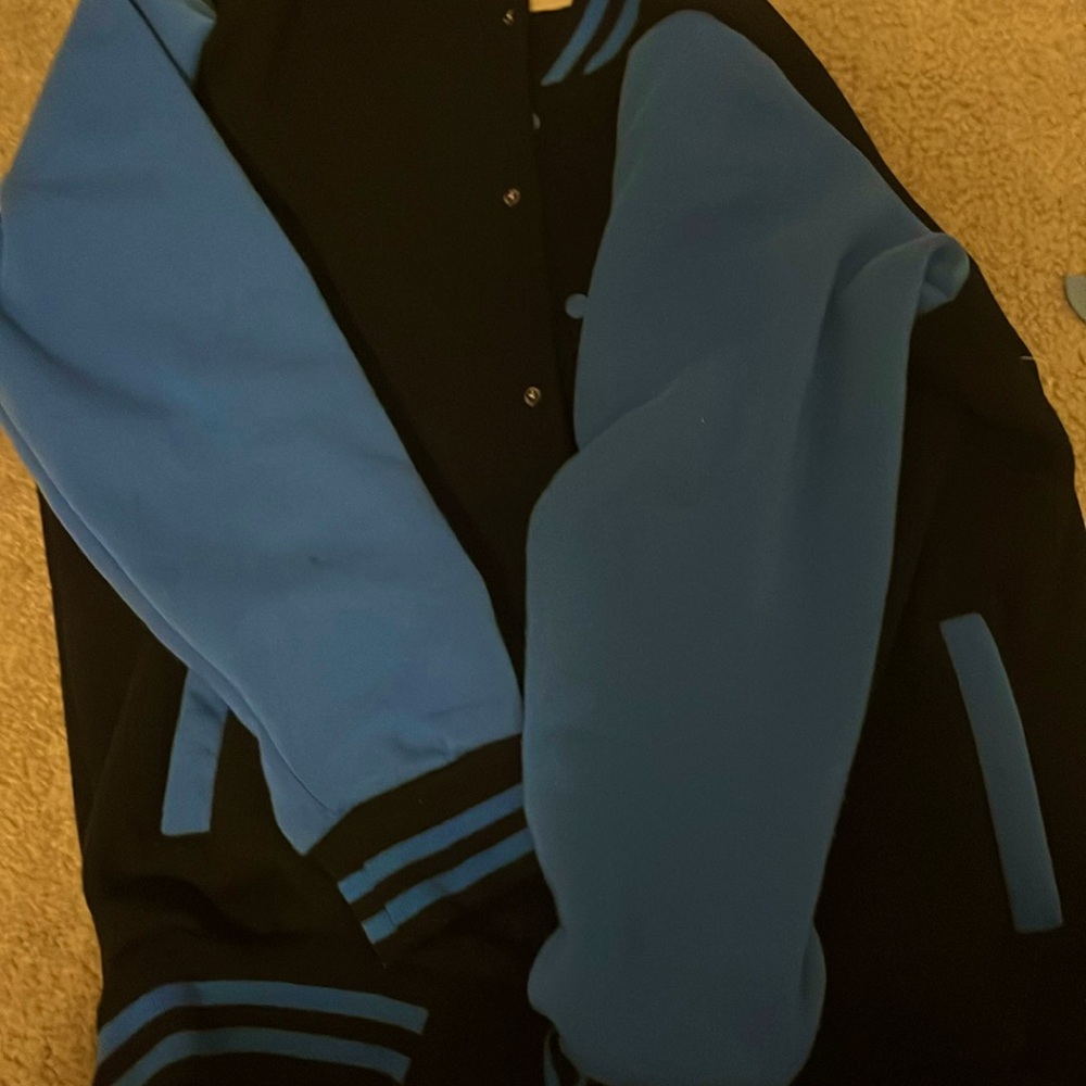 XL black and blue jacket